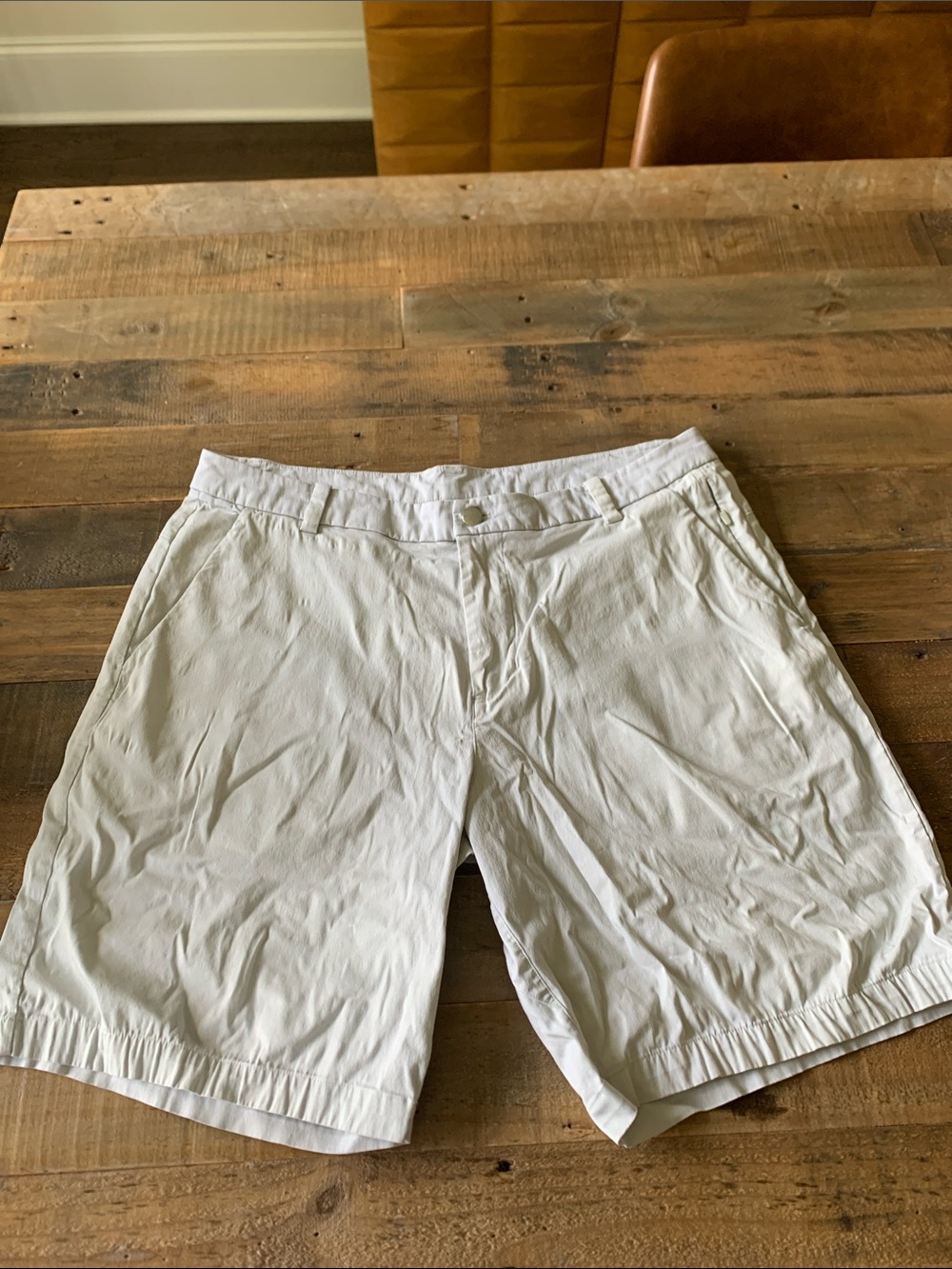 lululemon athletica Men's White Casual Performance Shorts